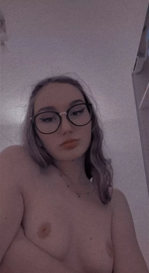 Im curious how many guys would cum for me