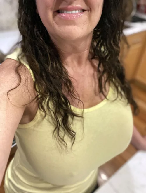 Iβm feeling perky this morning. Happy Humpday π«π
