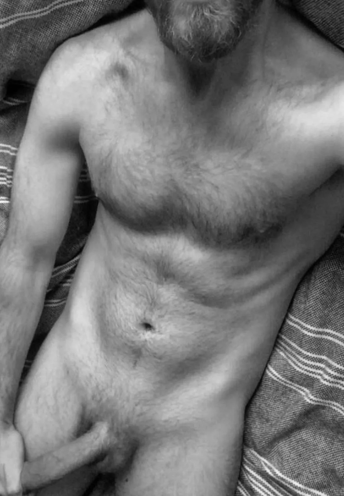 I’m gonna lay down for 20 minutes… Will you wake me up by sitting on my face? I’m gonna lay down for 20 minutes… Will you wake me up by sitting on my face?