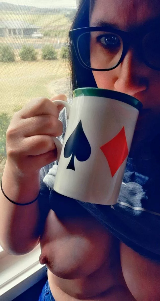 I'm gonna miss waking up to this! Give me something better to wake up to 😈😜