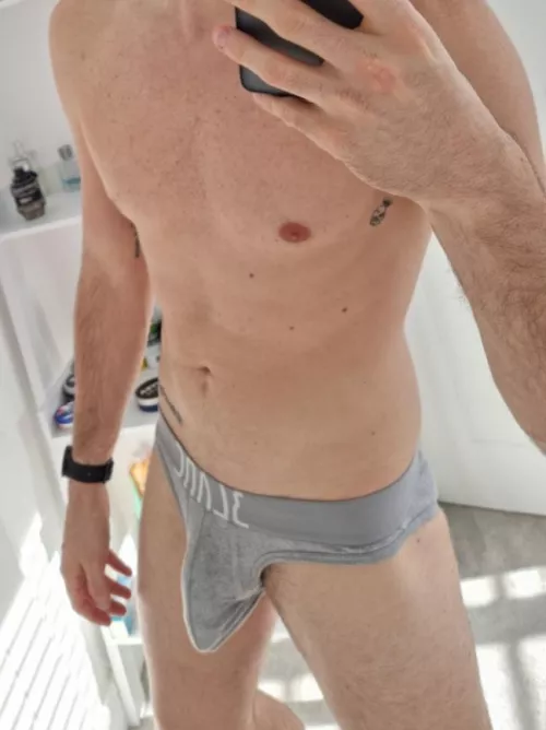 I'm horny, help me out! I'm horny, help me out!