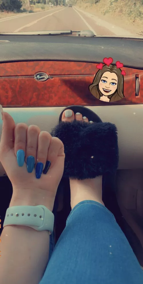 I’m new here but my feet always look pretty 😉 I’m new here but my feet always look pretty 😉