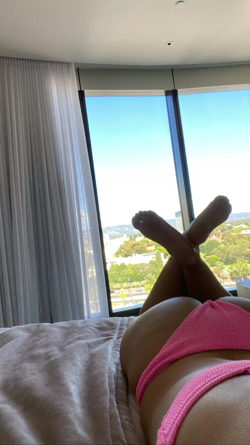 i’m new here, so please come say hi <3