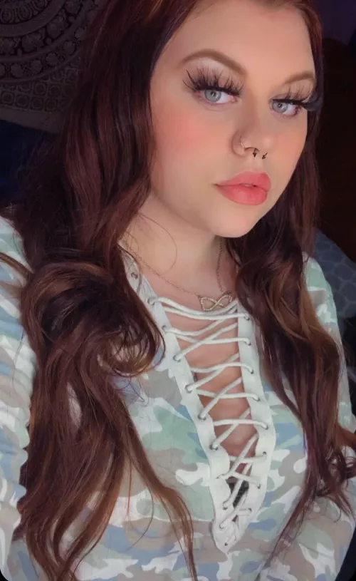 I’m new here. Would you say hey please I’m shy 😩🥰