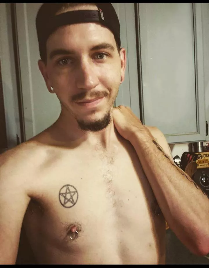 I’m new to the pup community, I’m looking for someone to guide me and friends 😊