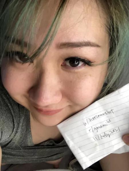 Iโm not a Nigerian prince Iโm a scientist Asian princess.. wanna diversify the gene pool?