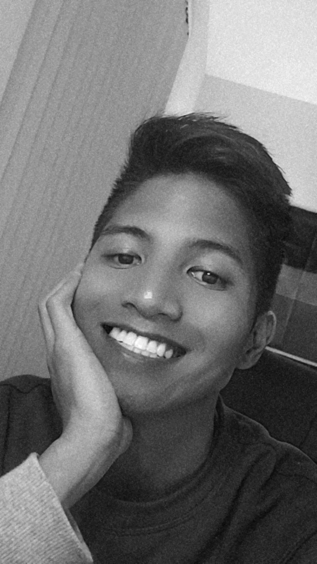 I'm not feeling my best lately so this is a photo i found of myself that i liked