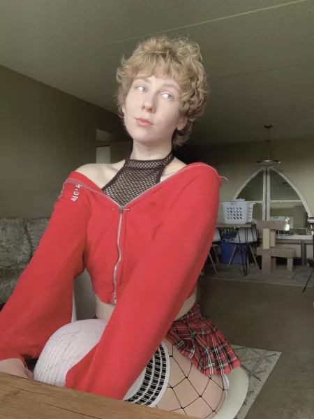 iām not too late for femboy friday, am i?