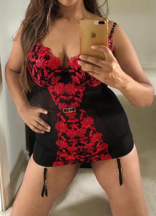 I'm not wearing any panties underneath this lingerie...ππ British Asian I'm not wearing any panties underneath this lingerie...ππ British Asian