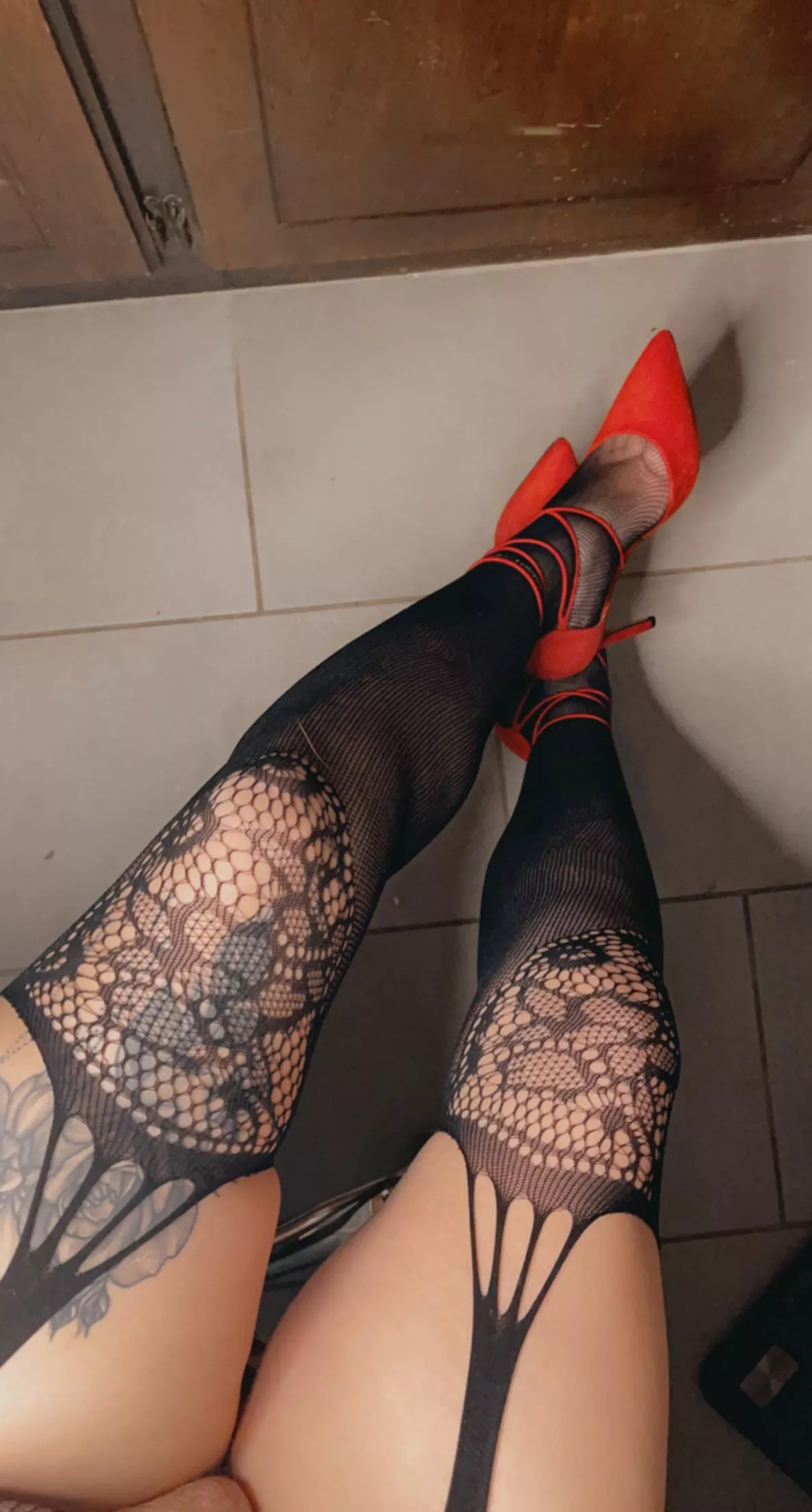Iβm not wearing any socks & I have the panties match Iβm not wearing any socks & I have the panties match
