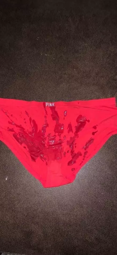 I’m obsessed with cumming to moms panties nothing makes me cum harder.