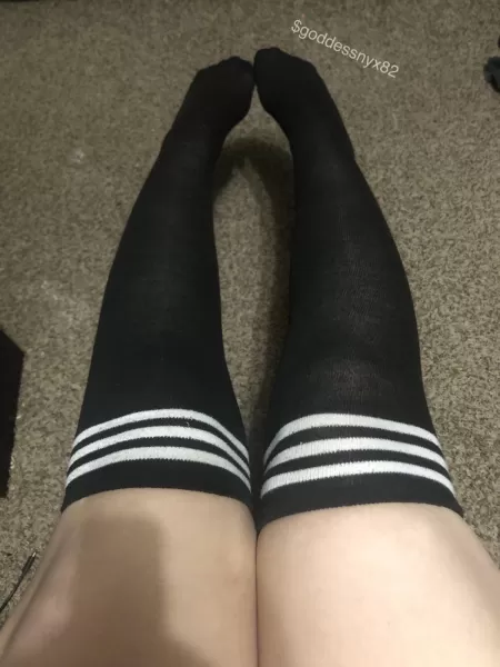 Iβm obsessed with thigh high socks π§¦