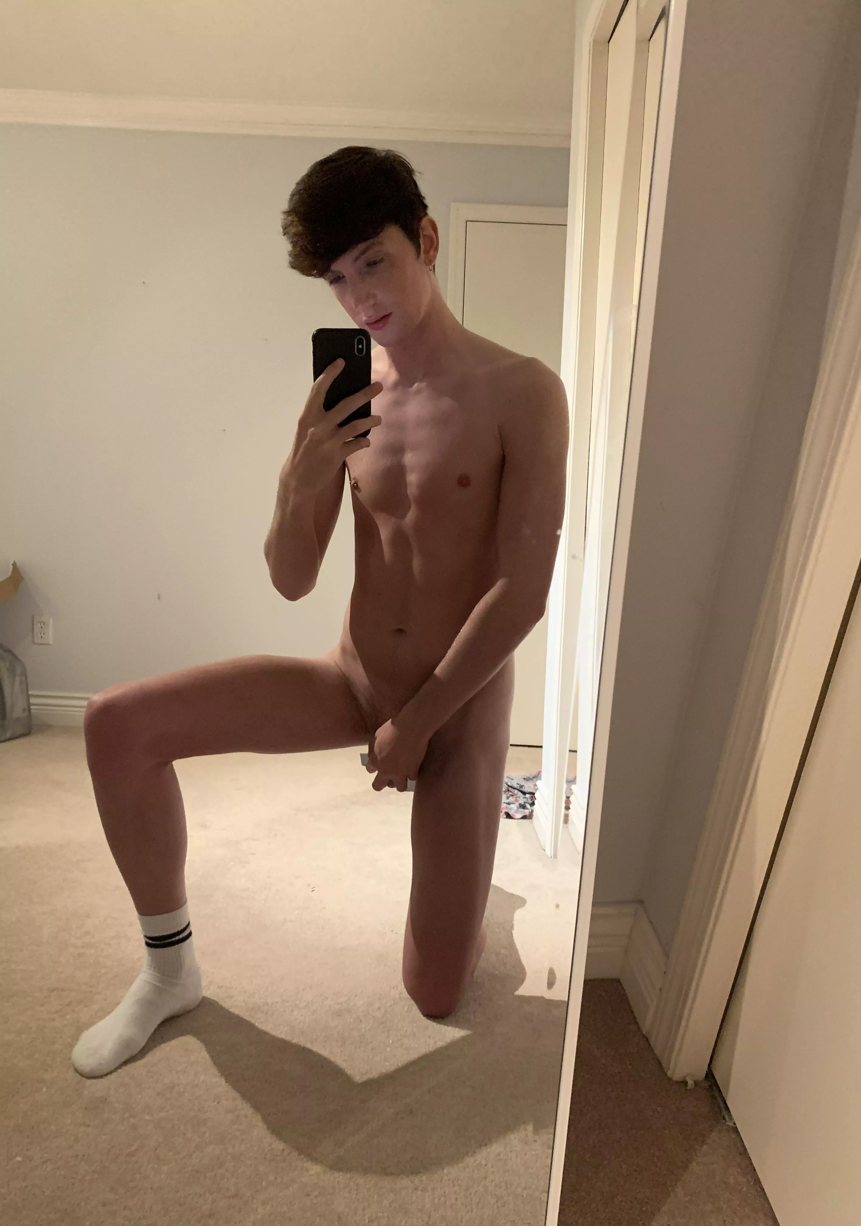 I’m on my knees and I’m beggin’ cause I don’t wanna lose you (finish the line 😅)