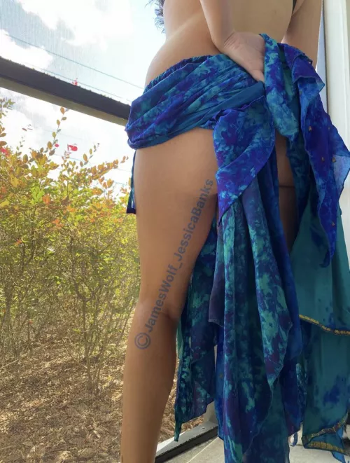 I’m on tonight, my hips don’t lie, And I’m starting to feel you, boy