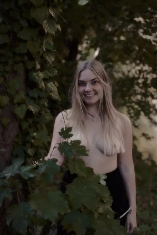 I’m only 20, but I would fuck every older guy on here