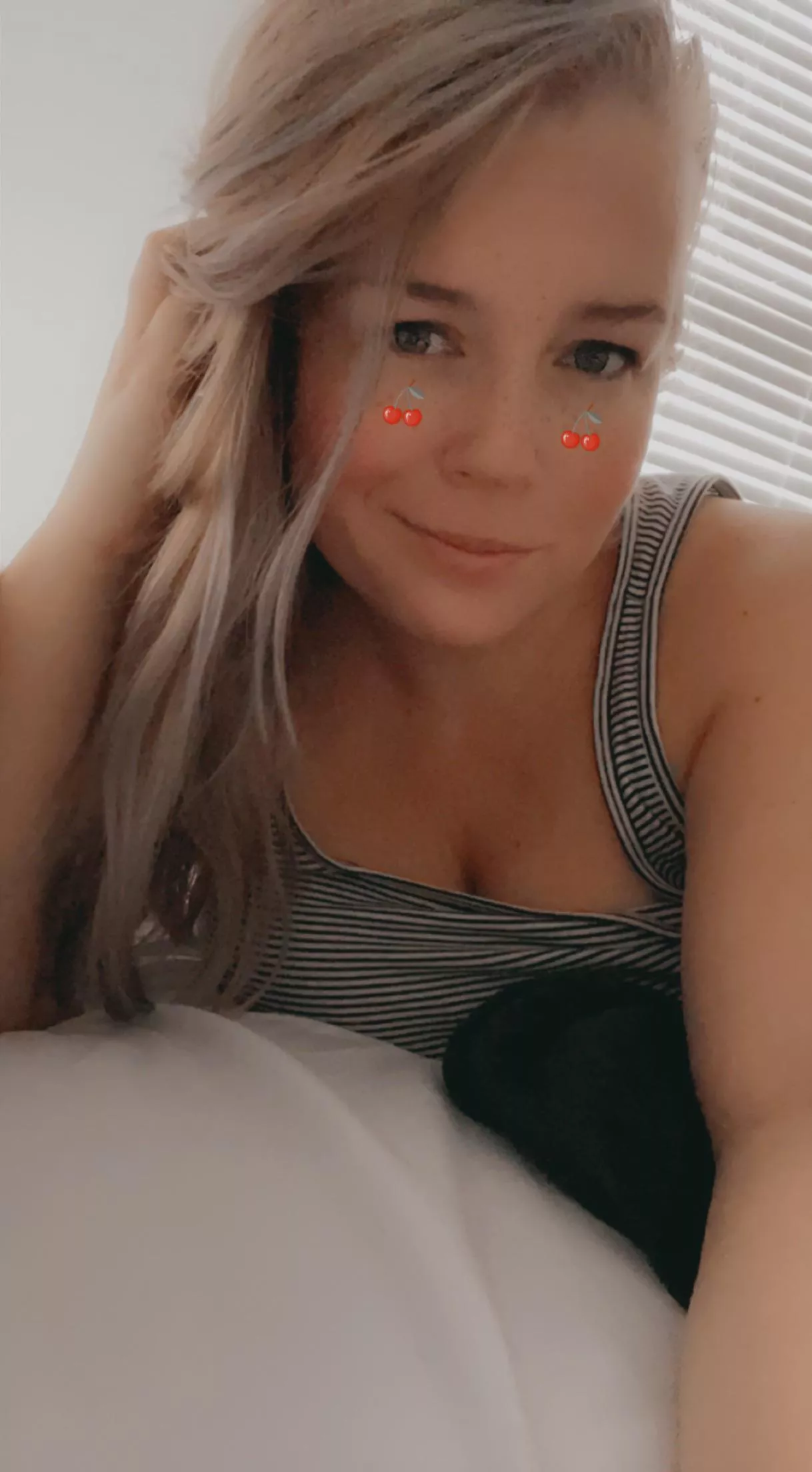 I’m sleepy but I can’t sleep… tell me a bedtime story?