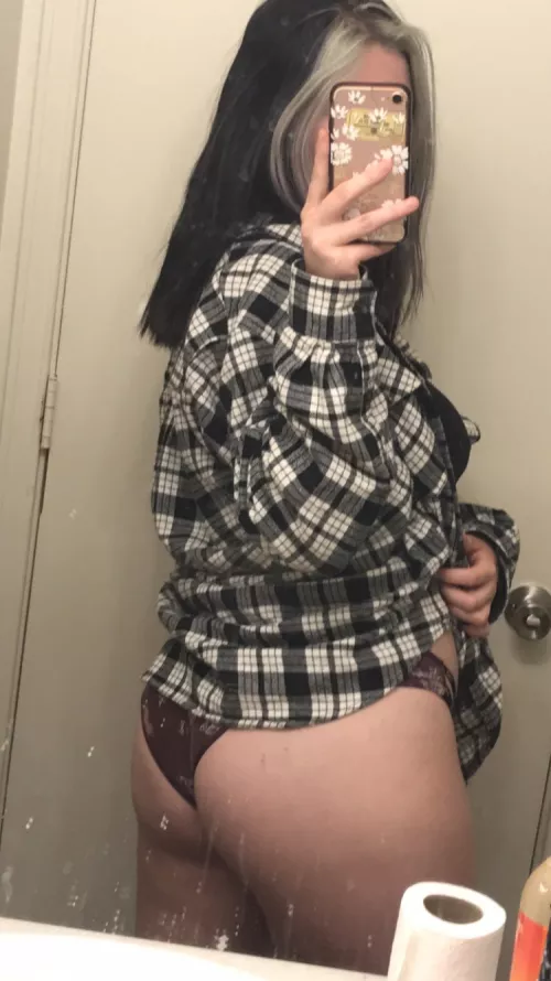 I’m so bored, come message me I’m so bored, come message me