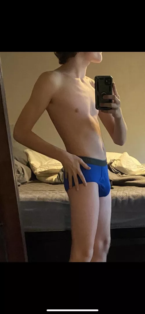 Iβm so bored, dm for my snap