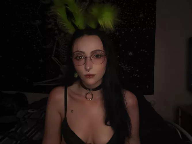 I'm so cold, come cuddle?