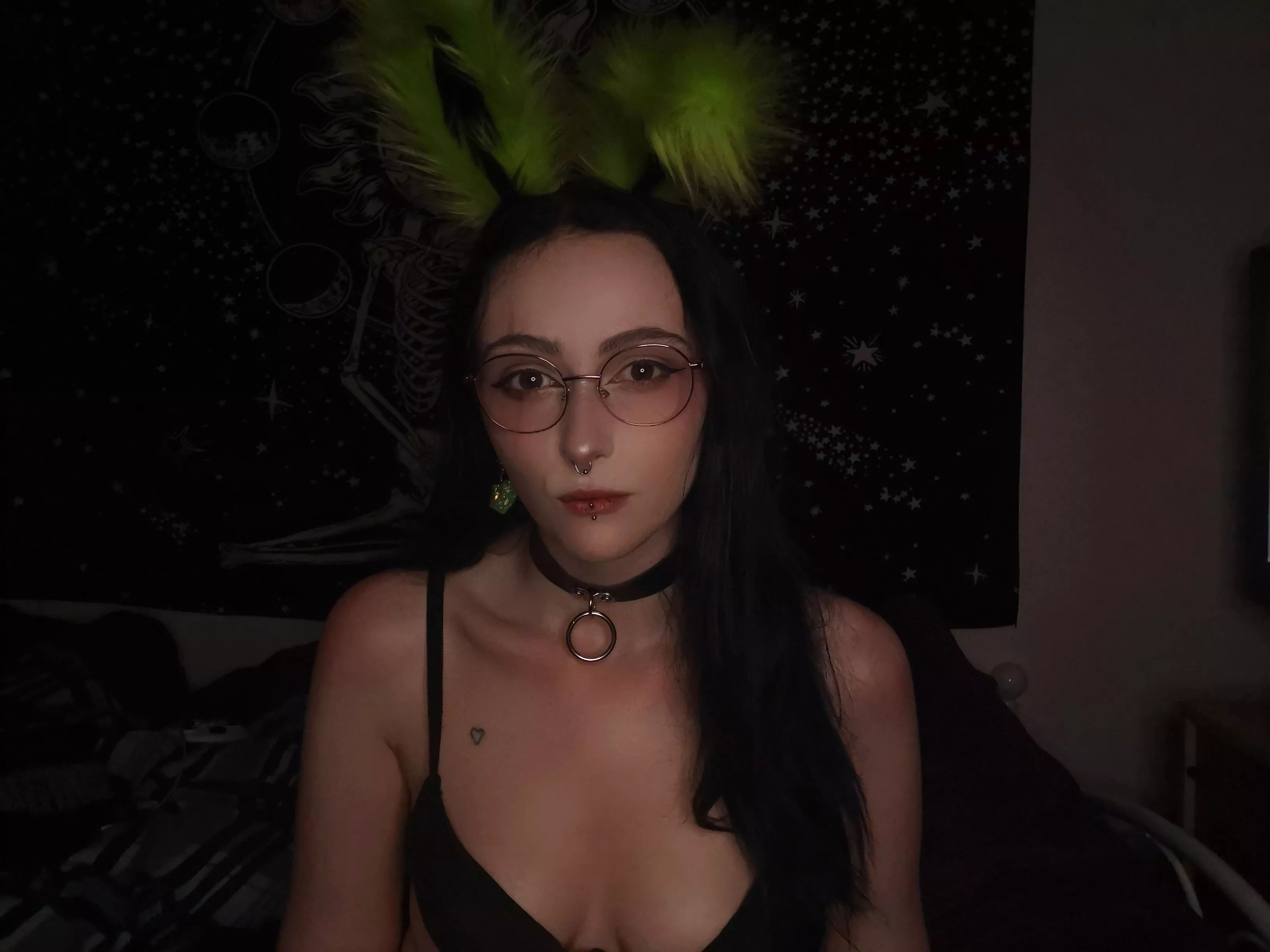 I'm so cold, come cuddle?