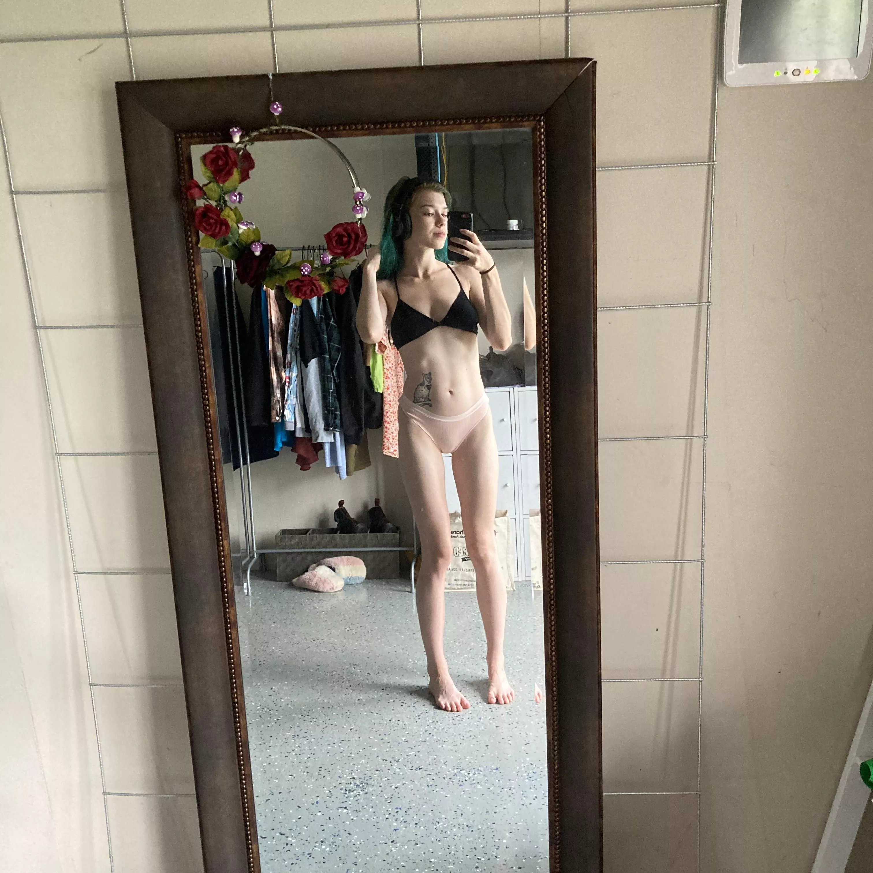 I’m so happy I’m gaining weight I’m so happy I’m gaining weight