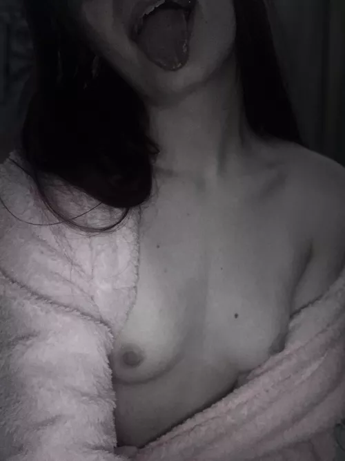 iβm so horny tonight