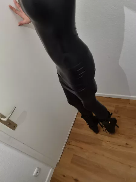 I'm so in love wit my latex and ballet boots I'm so in love wit my latex and ballet boots