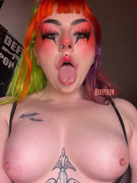 I’m so messy, will you face fuck my makeup off? I’m so messy, will you face fuck my makeup off?