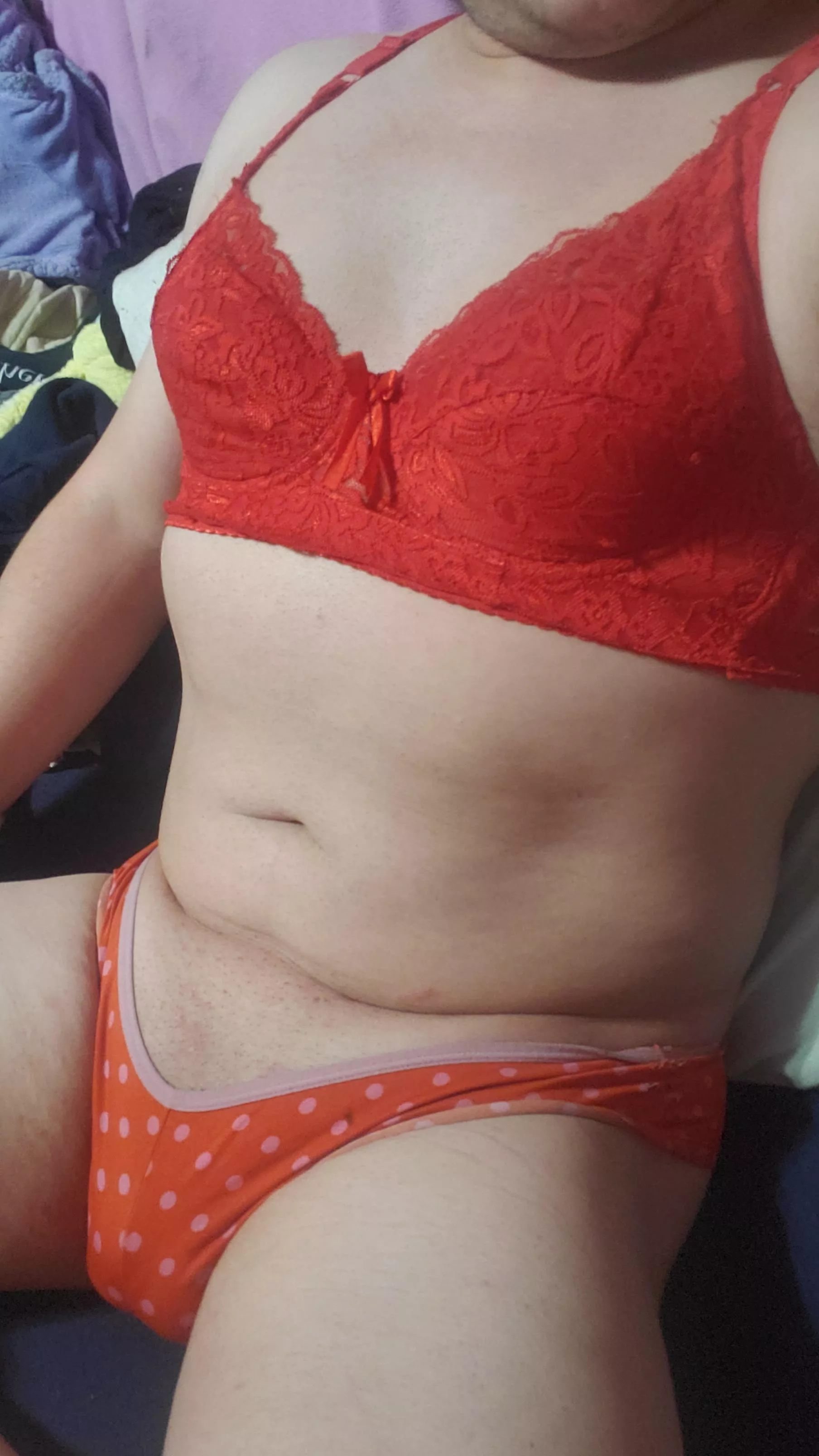 I'm so small I bet you can't tell where my dick is