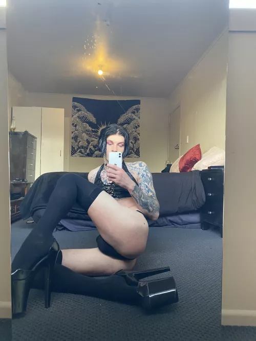 😈I’m still new to reddit but I’m sure I’ll fit in 😈🖤