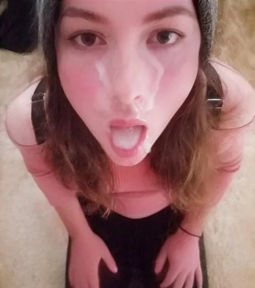 I'm such a cumslut