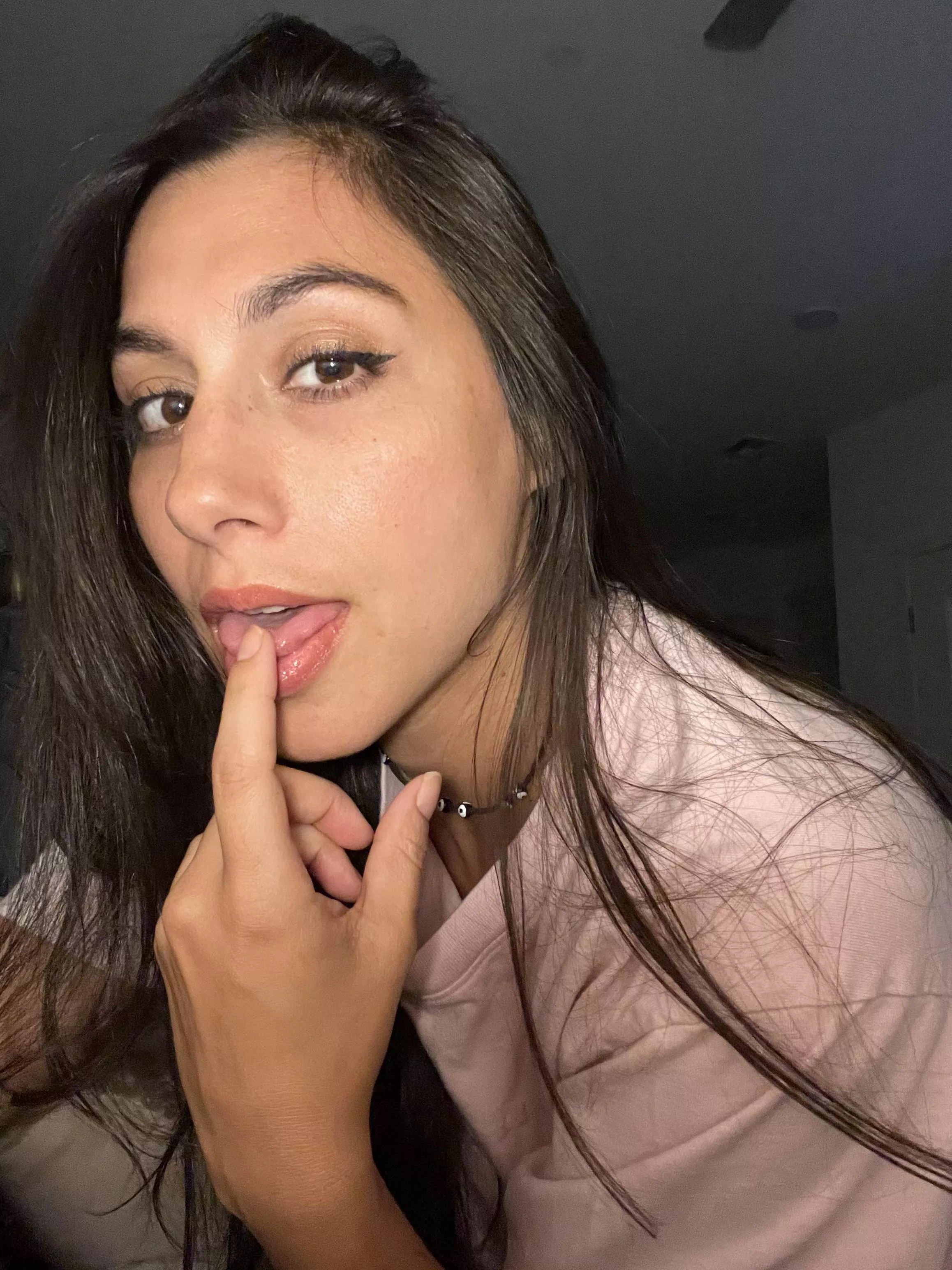 I'm sure I'm better than your wife 👅 I'm sure I'm better than your wife 👅