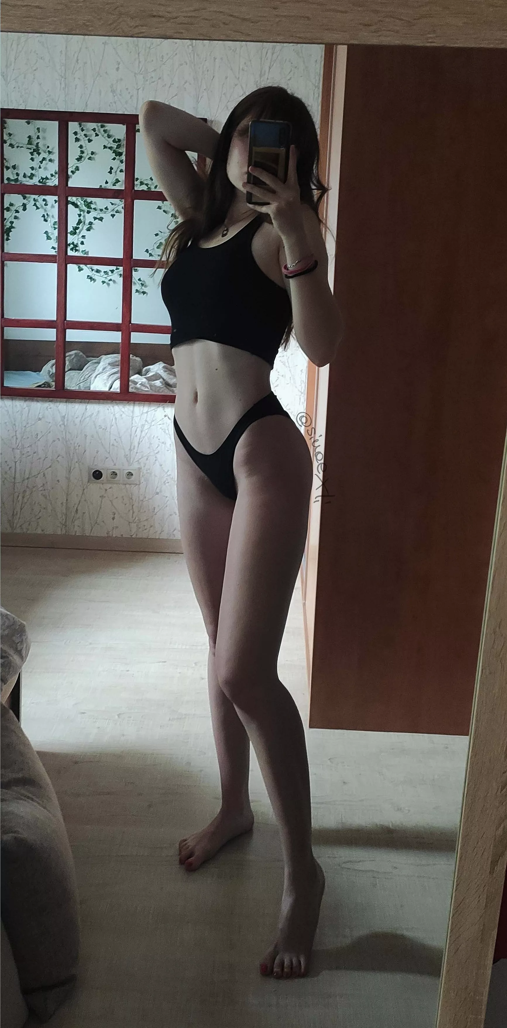 i'm that type of petite brunette that can rock your world