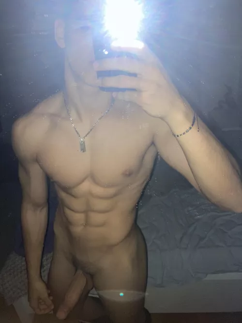 im THE Alpha male๐