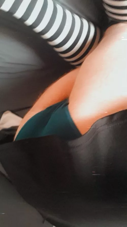 I'm the goth gf of your dreams