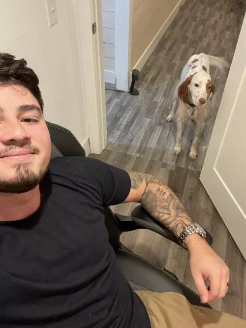 Iβm the one to the left, the right guy is cuter though. Iβm the one to the left, the right guy is cuter though.