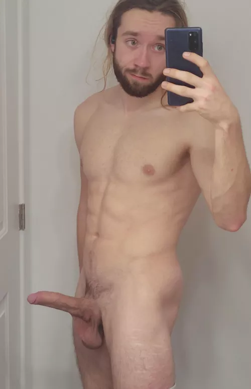 I'm the perfect cuddle buddy 💖