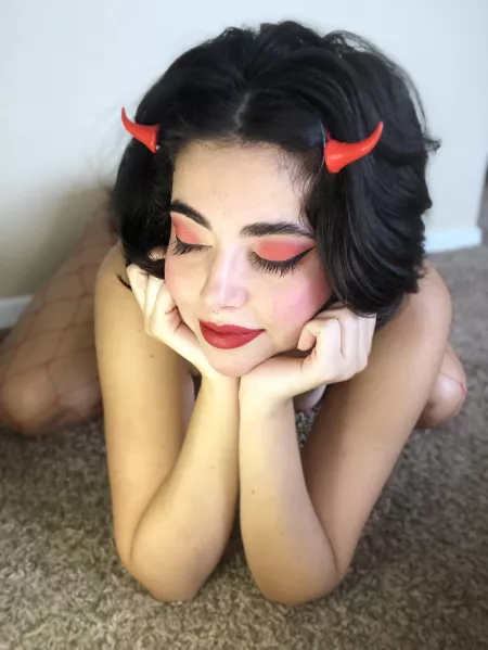 Iโm very proud of my Diabla makeup ๐น Iโm very proud of my Diabla makeup ๐น