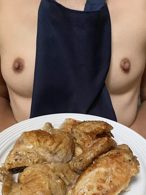 I’m Waitress Nikki , this is your chicken order . Do you need anything else?