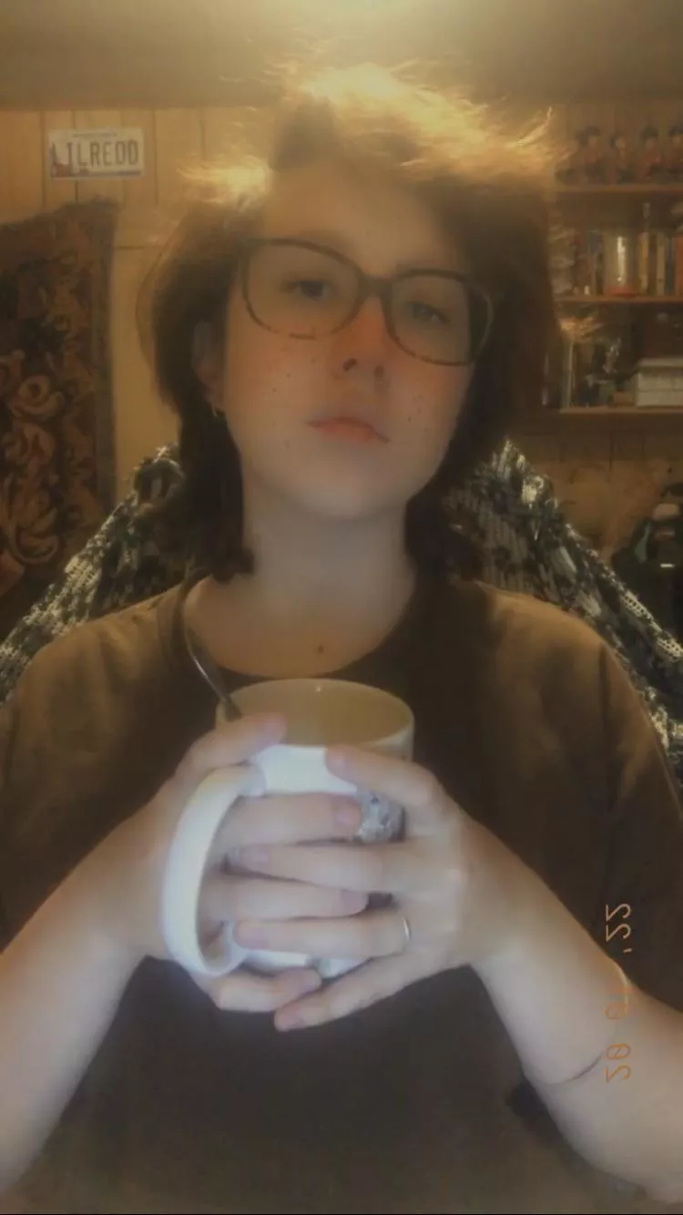 Im working on a new dnd character bc 31 unused ones isn’t enough i guess