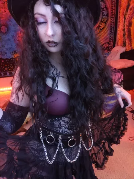 I'm your scary godmother. What's your wish? 🖤🦇 I'm your scary godmother. What's your wish? 🖤🦇