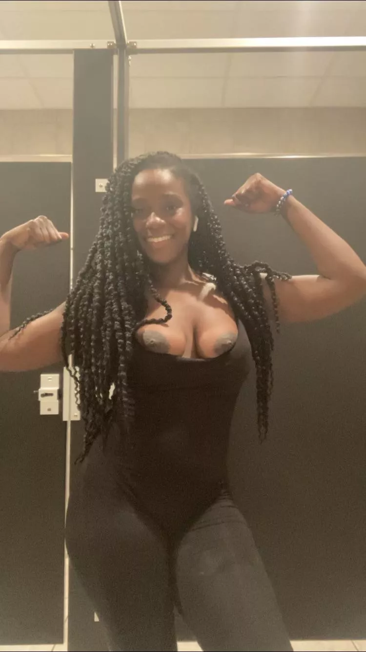 [IMAGE] Gym time!