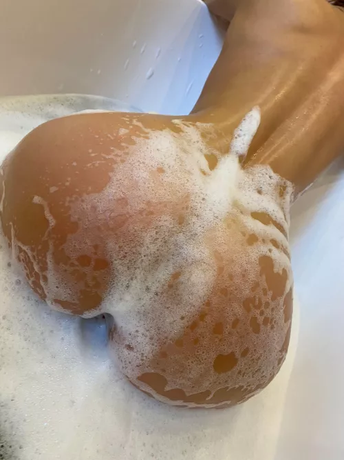 Imagine all the ripple from pounding me hard from behind Imagine all the ripple from pounding me hard from behind