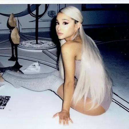 Imagine finding ariana like this 😍 Imagine finding ariana like this 😍
