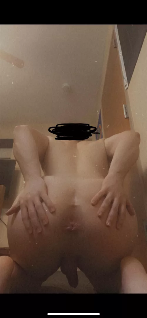 Imagine taking me from behind ☺️