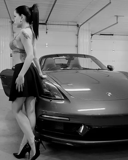 In harmony with my heels and my car π£π