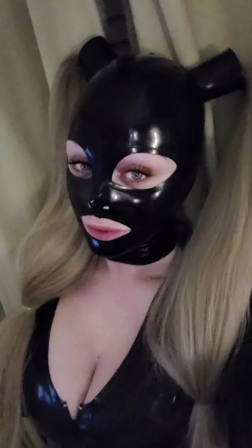 In love with my new @rubber55 eeek ms_vpod xoxoxo