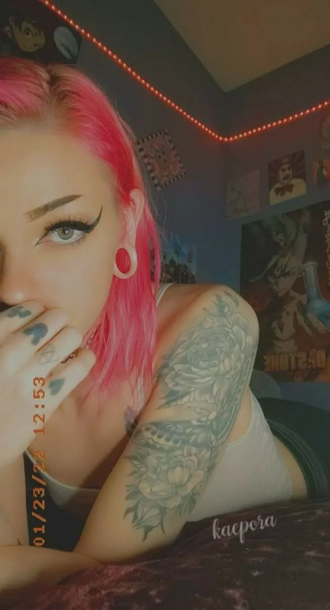 In need of booty rubs. 🥺 In need of booty rubs. 🥺