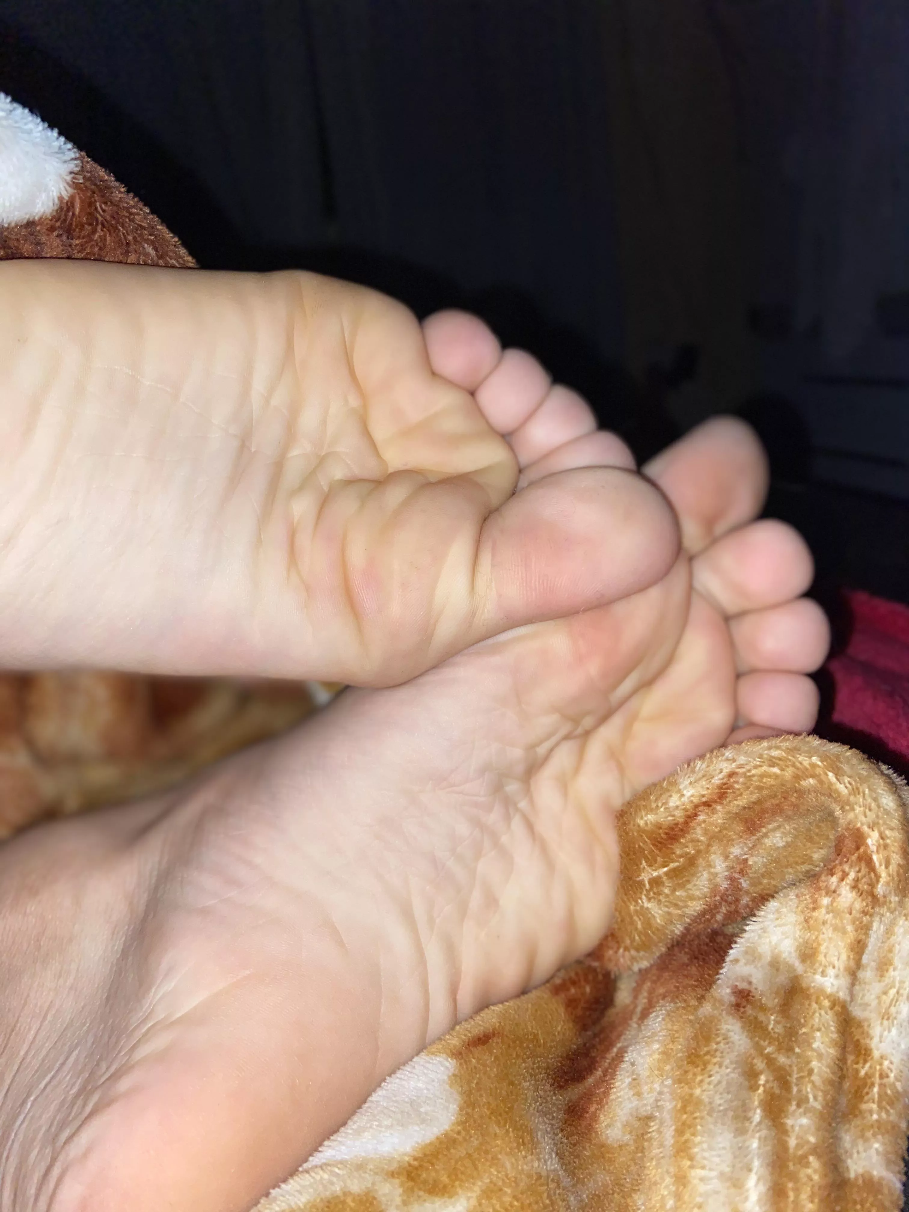 in the dark we can play dirtier ππ come join me π dms/pms r welcome in the dark we can play dirtier ππ come join me π dms/pms r welcome