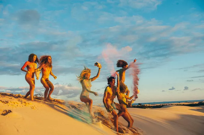 In the dunes, dirty with colored dyes (Tim Swallow “Lucid Dream” – If We Die Tomorrow)